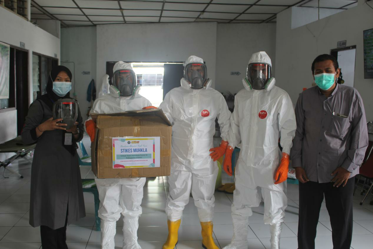 STIKES Muh Klaten Berikan Bantuan Full Face Respirator Masks