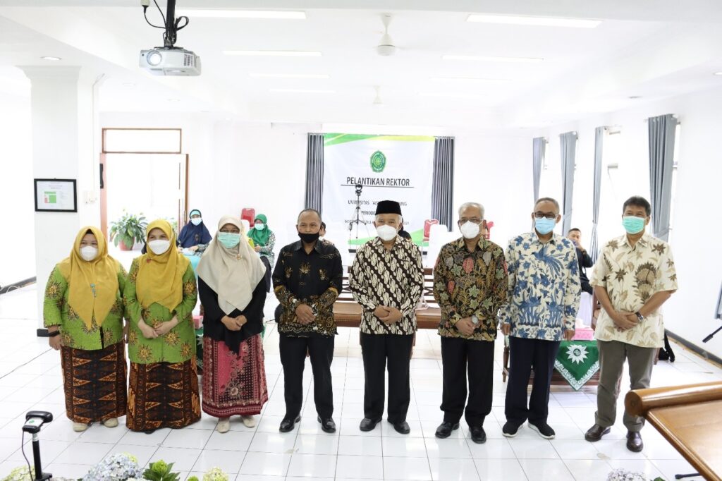 Rektor UNISA Bandung Periode 2021-2025 Resmi Terlantik