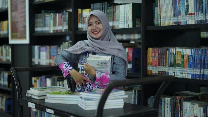 UMM Librarian Achieved 1st Place in Indonesian Academic Librarian Award