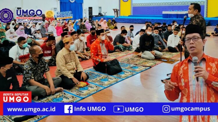 Secretary of Muhammadiyah Council for Higher Education, Research, and Development Motivated UMGO First-Year Students