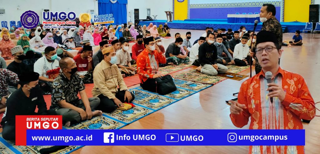 Secretary of Muhammadiyah Council for Higher Education, Research, and Development Motivated UMGO First-Year Students