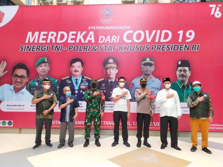 UMT Conjoined TNI-POLRI and Presidential Special Staff To Conduct Vaccination