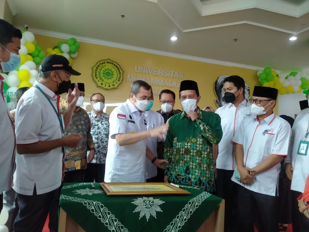 Gubernur Riau dan Rektor Umri Launching PMB dan Resmikan Kantor Layanan LazisMu