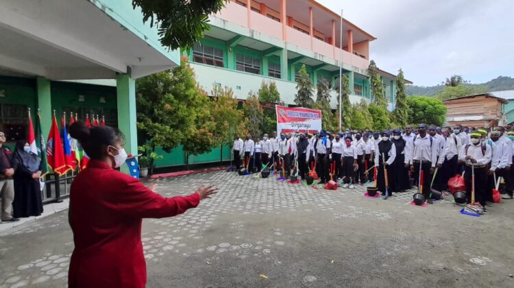 PKKMB UM Papua Sorot Urgensi Kompetensi Digital Mahasiswa Baru