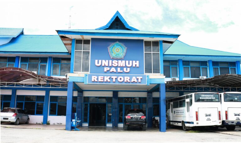 Twelve Lecturers of Unismuh Palu Received Lecturer Certification