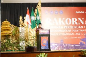 Prof. Dr. H. Ambo Asse, M.Ag Rektor UM Makassar