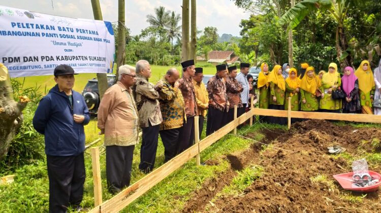 Peletakan Batu Pertama Pembangunan Panti Asuhan, Rektor UMMI Ajak Semua Pihak Ikut Membantu