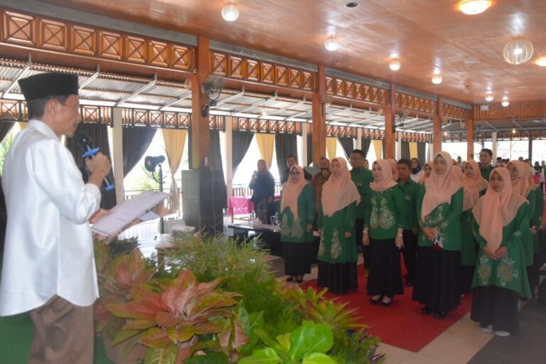 UMGO Lecturers Inauguration as Gorontalo Healthy Regency Forum Members
