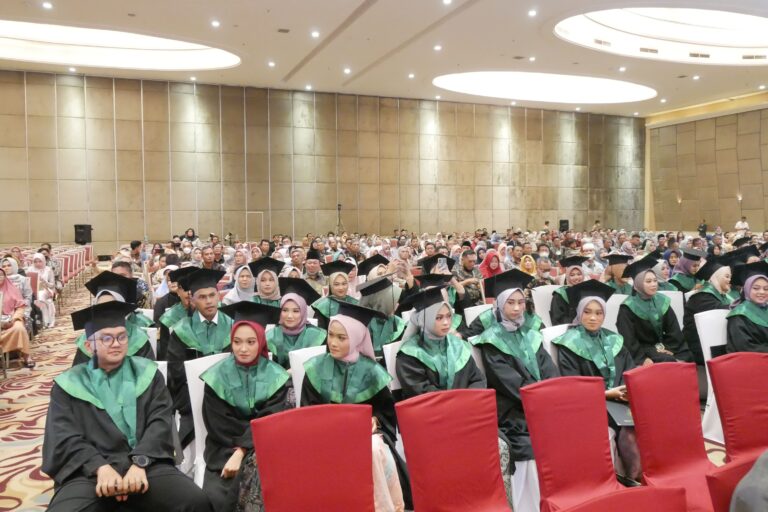 On Third Commemoration, Hatta Rajasa Believes Unisa Bandung Graduates are Competitive