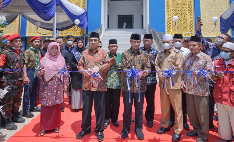 Prof Haedar Nashir Inaugurates UM Metro Mosque