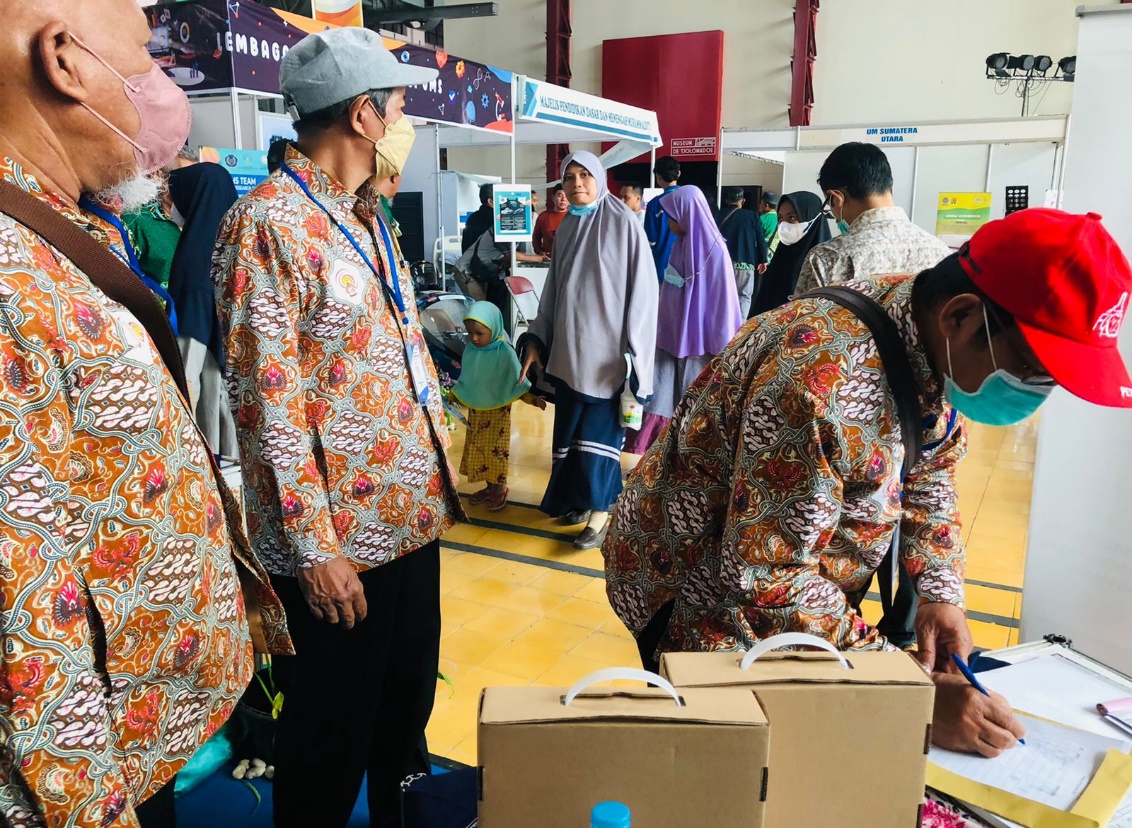 LRI UMS Pamerkan Suplemen Herbal Pengobatan Covid-19