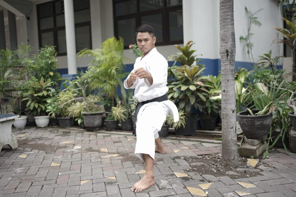 Rangga Adam Punjabi, Atlet Karate Segudang Prestasi