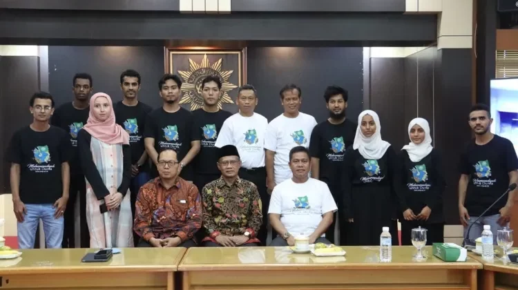 Haedar Nashir Introduces Muhammadiyah To UMP International Students