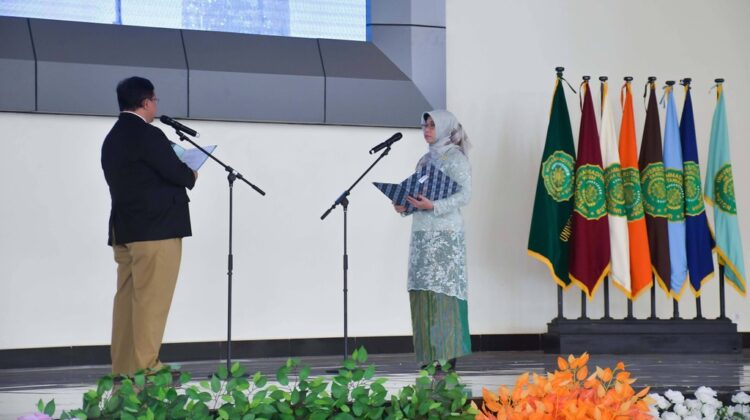 Al Zarliani Kembali Jabat Posisi Rektor UM Buton