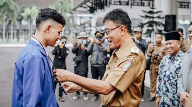 149 STIKes Muh CIamis Students Start Their Community Services