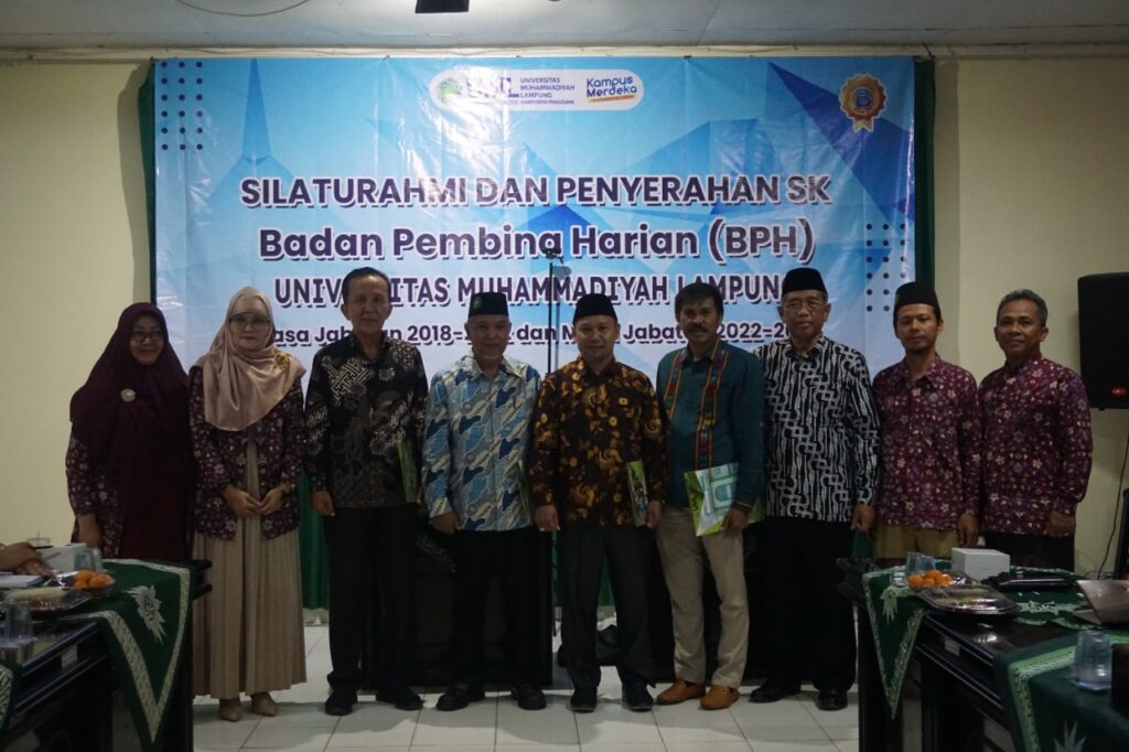 UM Lampung dengan PWM Silaturahmi Terima SK BPH 2022-2026