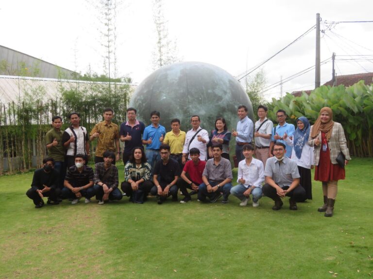UMMI Accompanied Royal Thai Embassy Introducing Thai Students To Thailand Company in Sukabumi