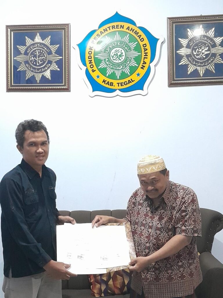 STIKes Muhammadiyah Tegal Tanda Tangani Kerja Sama Ponpes Muhammadiyah Ahmad Dahlan Tegal