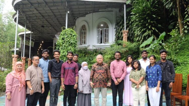 UMMI Receives Positive Response from International Students