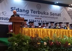 Saintekmu Released Graduates on Its First Graduation