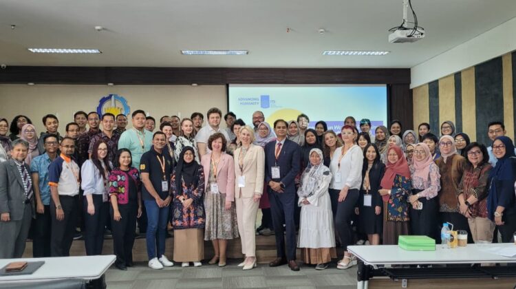 Siap Kerja Sama Dengan 7 Negara, UMMU Ikuti Pelatihan KUI Di Institut Teknologi Surabaya